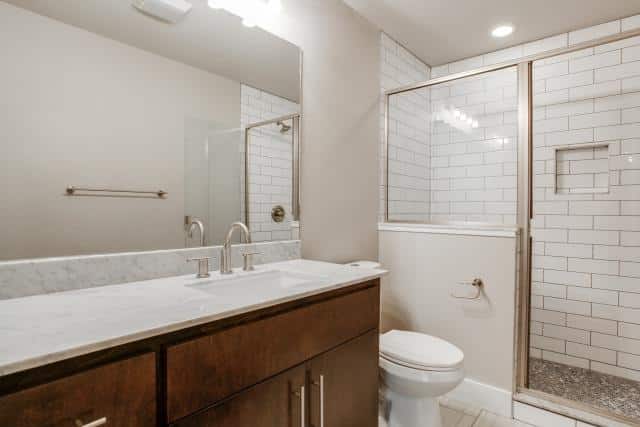 8911-Rolling-Rock-Master-Bath