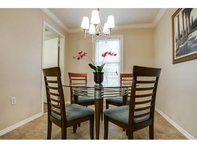 8927-Daytonia-Dining