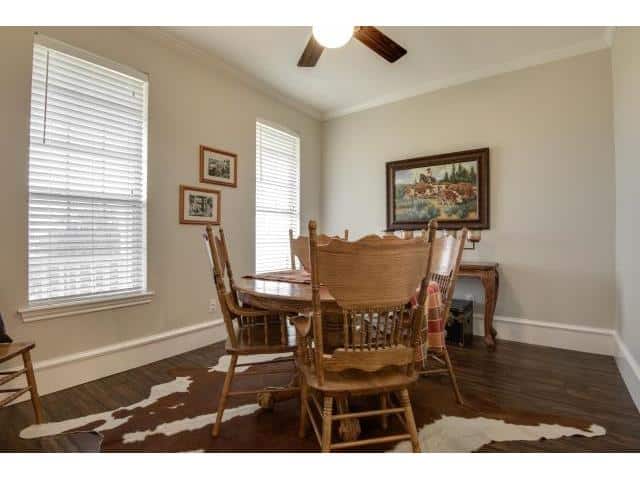 8955-Santa-Fe-Dining