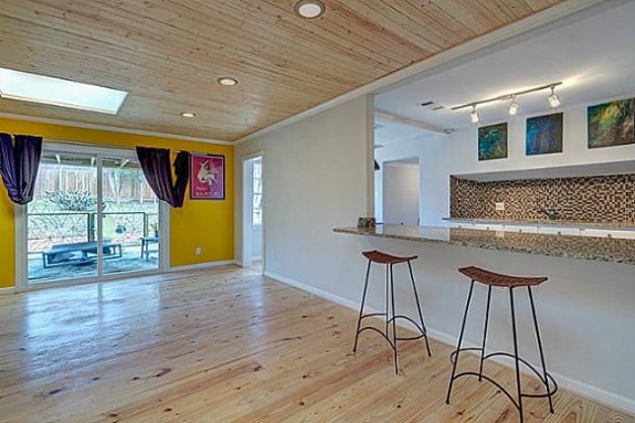 9003-Groveland-Family-room-575x383