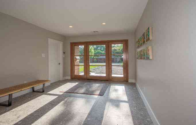 9026_McCraw_Drive_noe_de_leon_identity_real_estate_entry-682x434