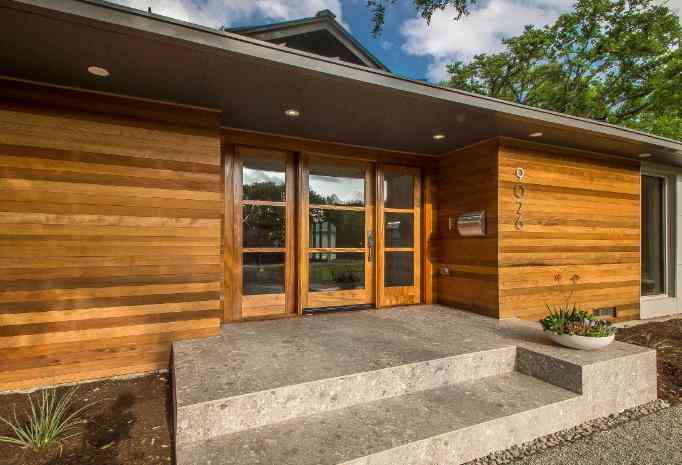 9026_McCraw_Drive_noe_de_leon_identity_real_estate_front-682x465