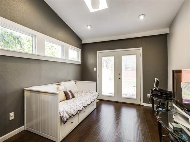 9206-Forest-Hills-a