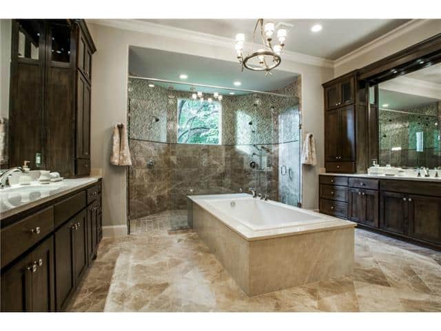 9226-Hathaway-Master-Bath