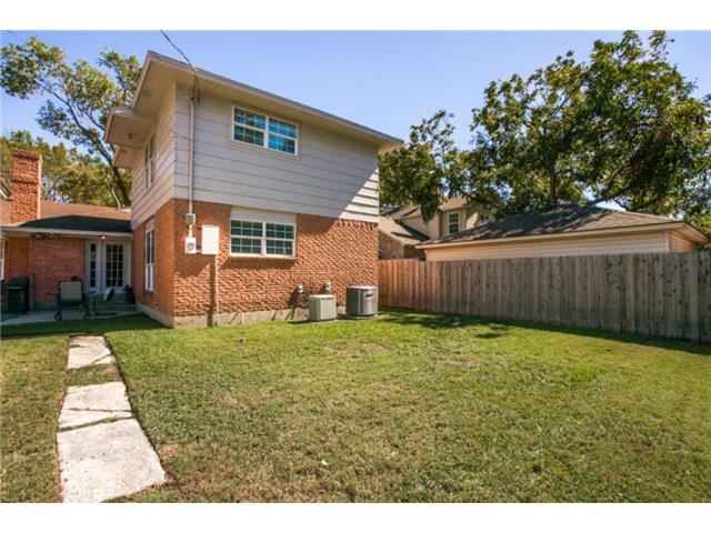 9229-Ferndale-Backyard