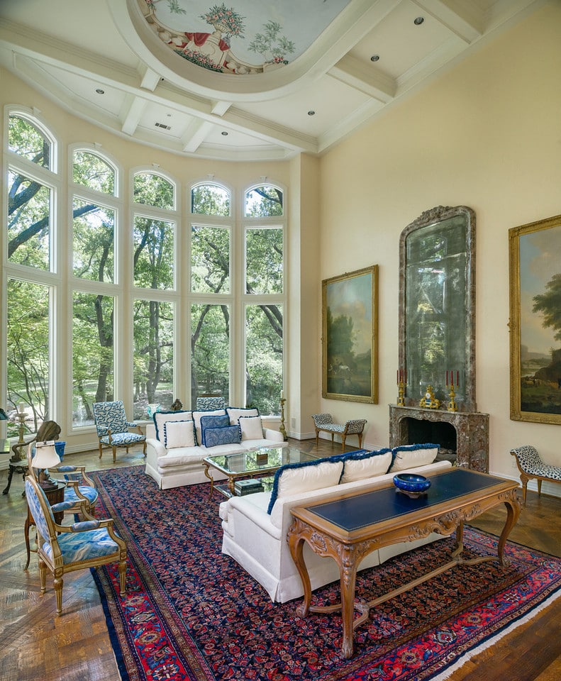 9250-Meadowbrook-living-room