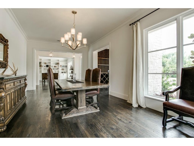 9334-Hathaway-Dining-2