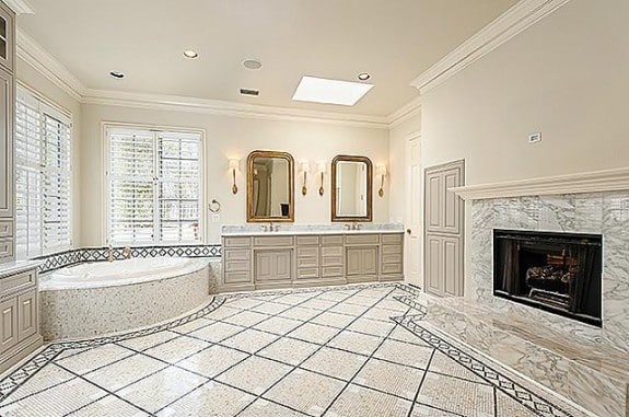 9346-Sunnybrook-master-bath-575x381