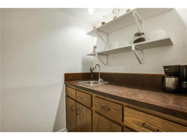 9503-Summerhill-Pantry