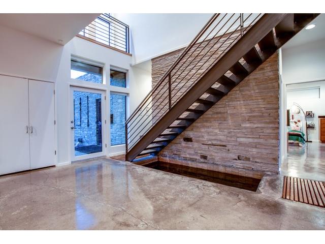 9562-Ash-Creek-Entry