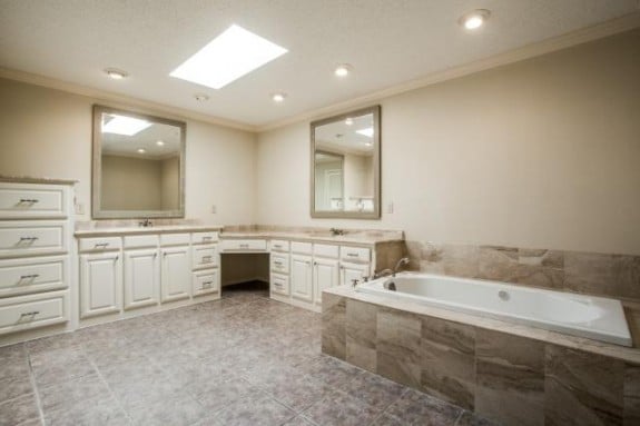 9623-Windy-Terrace-Master-bath-2-575x383