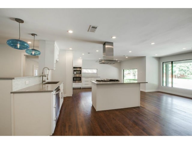 9655-Lakemont-Kitchen-3