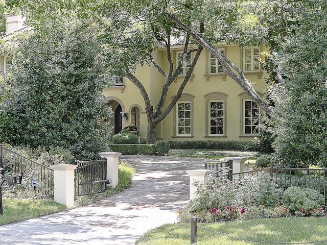 9700-Audubon-driveway