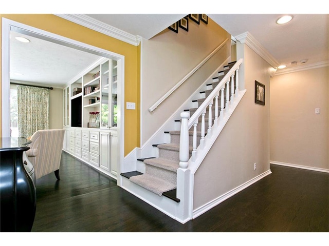 9722-Boedecker-Stairs