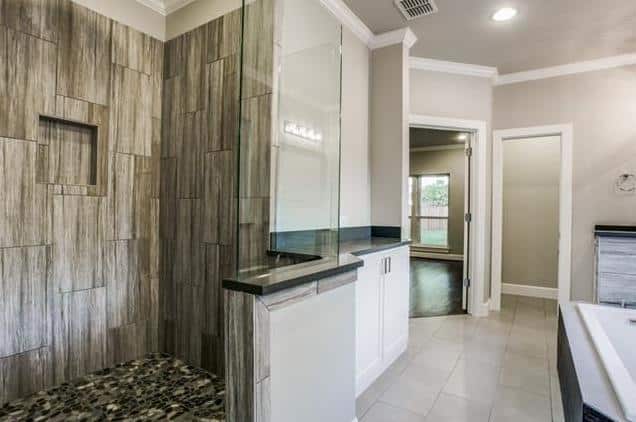 9725-Shadydale-Master-Bath-2