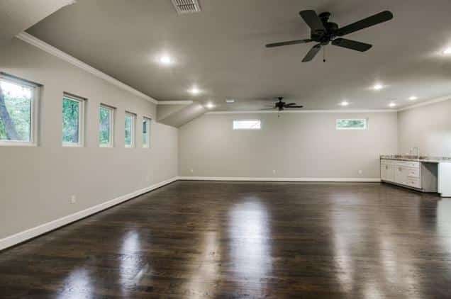 9725-Shadydale-Playroom