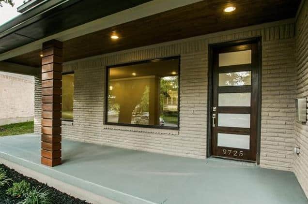 9725-Shadydale-Porch