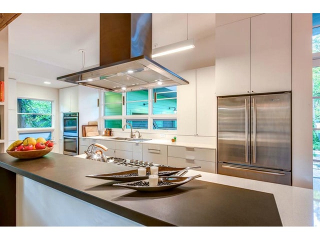 983-Sylvania-Kitchen