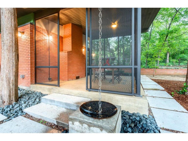 983-Sylvania-Rain-Chain