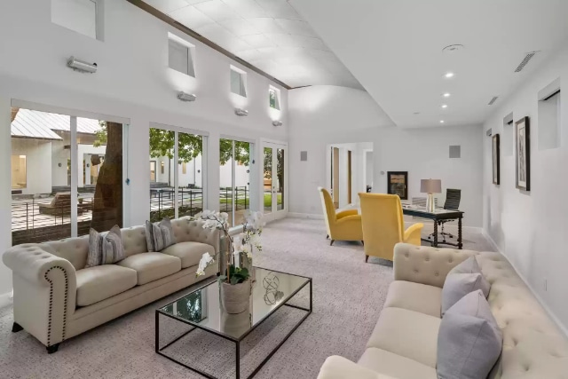 9900-Preston-Road-interior-1