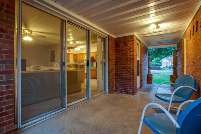 9930-Cloister-Breezeway