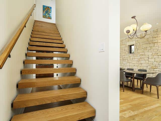 9995-Hollow-way-stairs