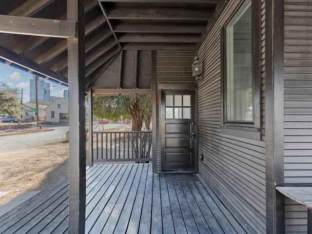 9a983819d4444dd1df8d753ae39d6c4dl-m2373879612od-w1024_h768_x2