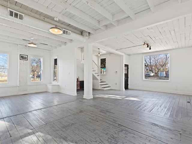 9a983819d4444dd1df8d753ae39d6c4dl-m2373879612od-w1024_h768_x2