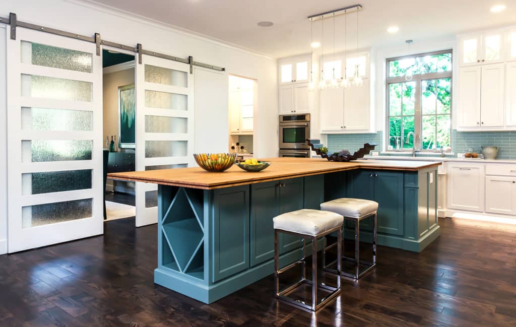 MPS-W-red-bty-1-1-994x1024