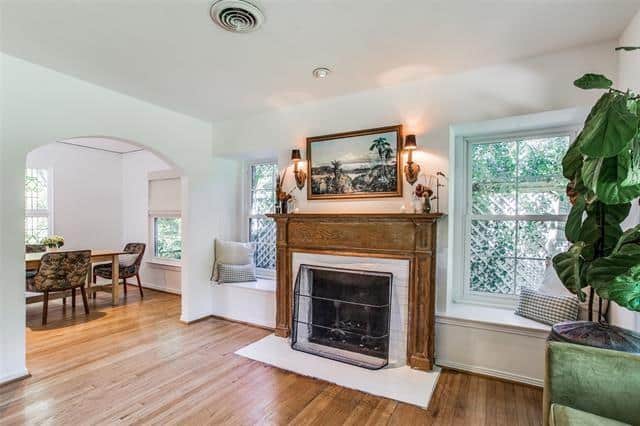 C5EF855B-8B3F-43AC-A59C-6F4C39452707