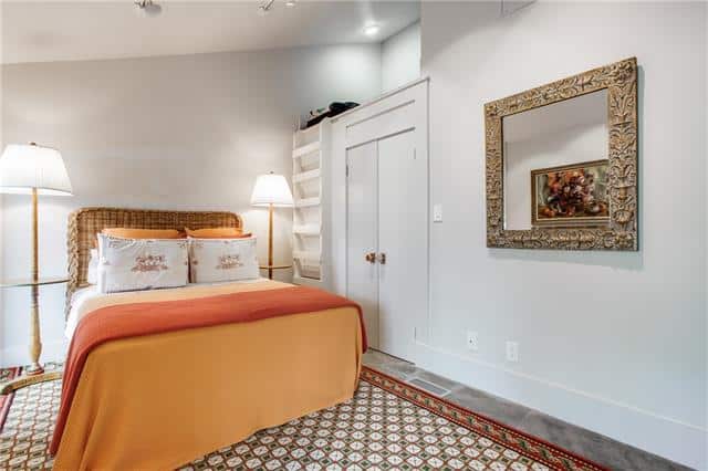 Agarita-Circle-guest-room-2