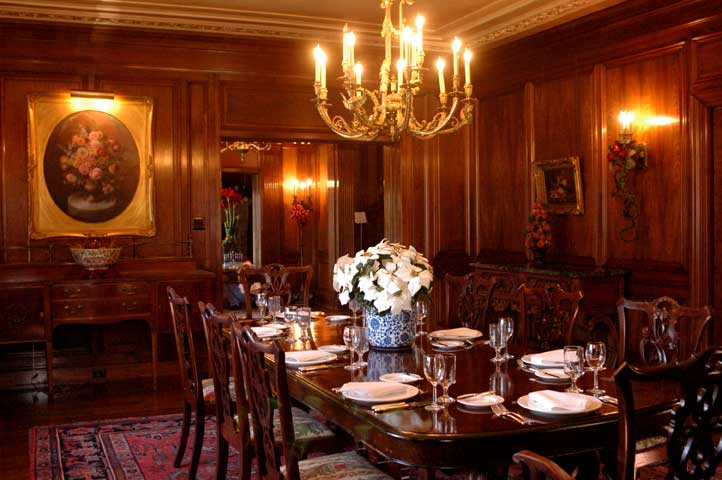 Aldredge-House-dining