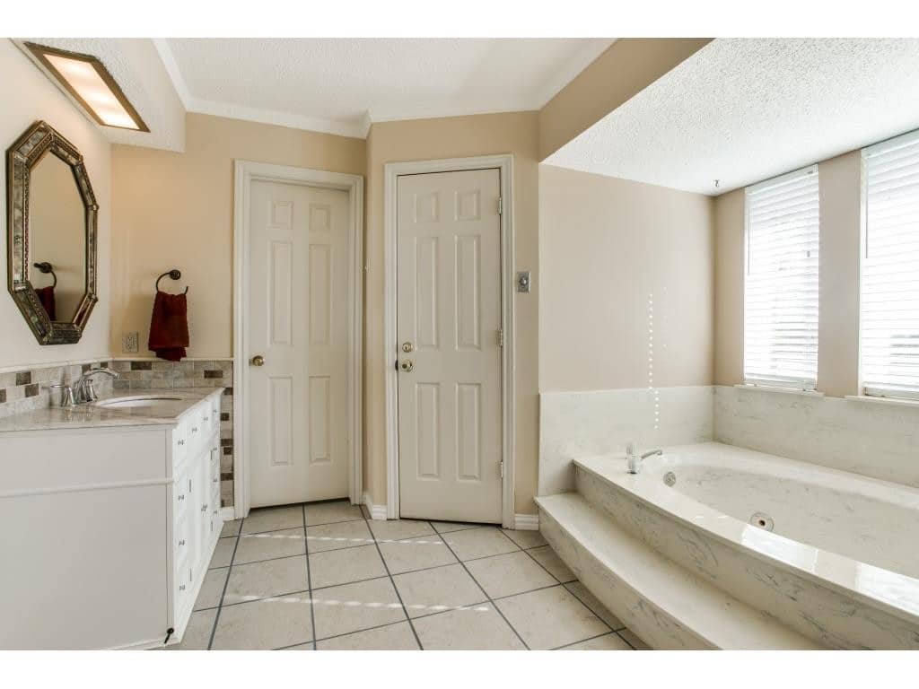 Arborgate-master-tub-1024x768