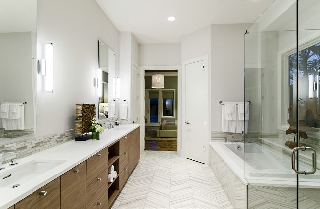 Azalea-master-bath