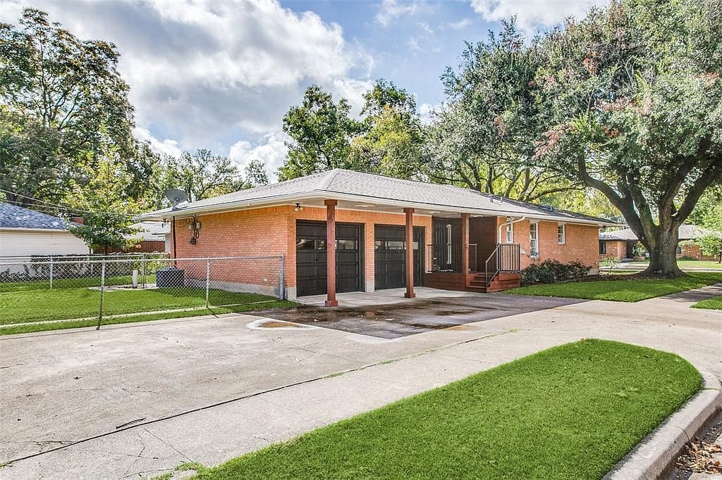 41FB6438-5205-455D-A95D-FD7ED8858A1C