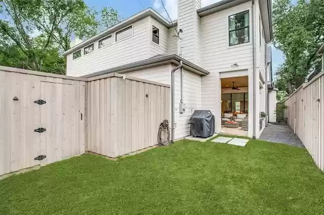 811A0D16-6276-4902-9137-19A0724EFAD7