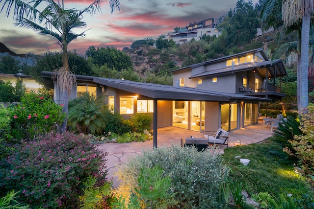 Billy-Duffys-Hollywood-Hills-Home