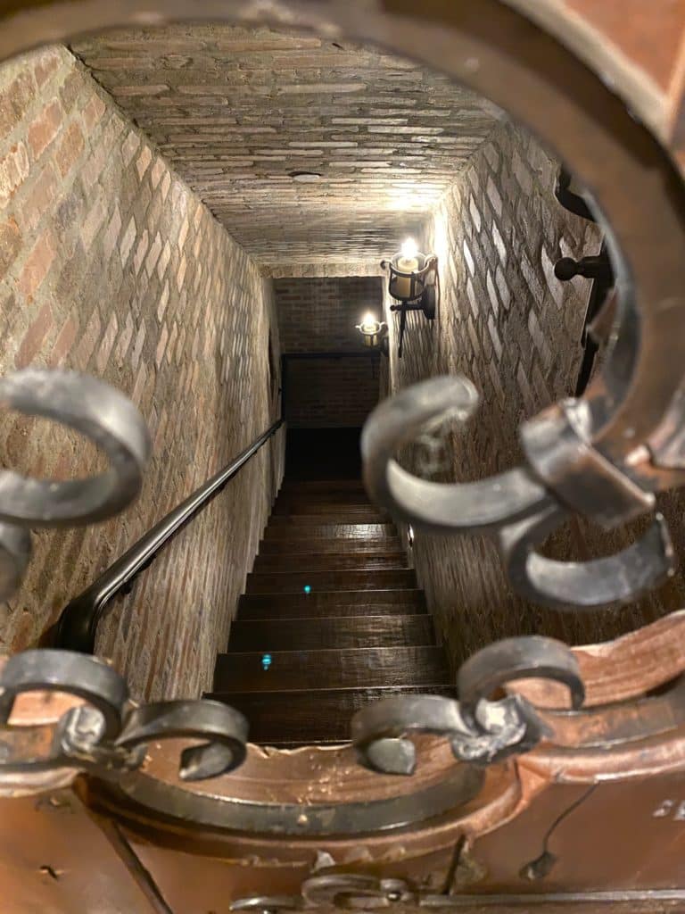 Bobblehead-259-768x1024