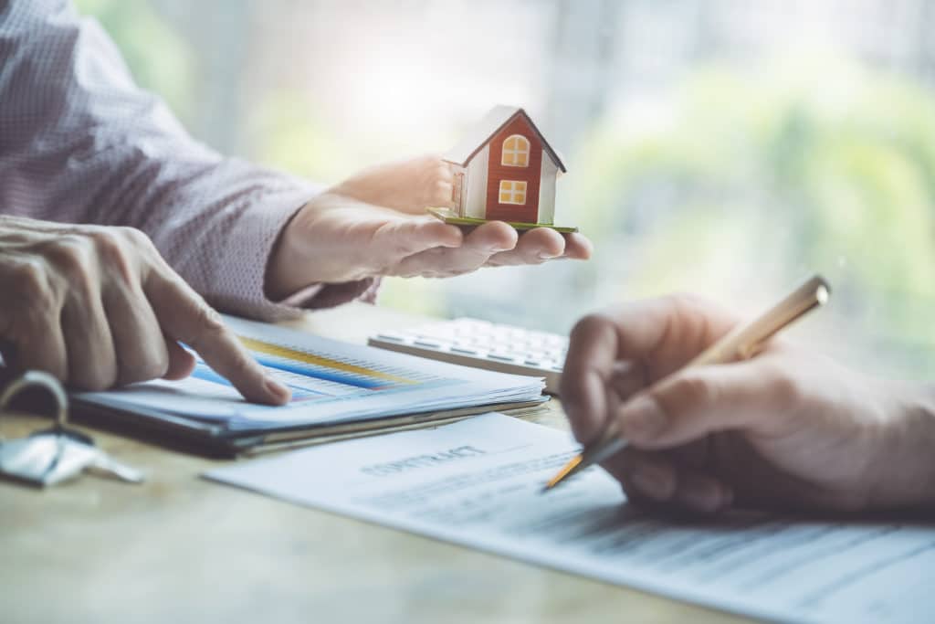 Broker-fees-lead-1024x683