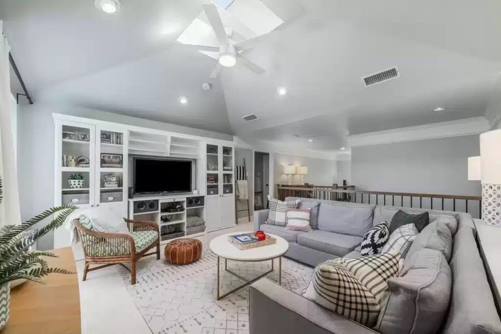 B3B4B4BB-5E1E-4937-A400-E7880DA799AF-1024x683