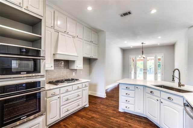 D008B618-3118-482E-97B4-D59FDD44C990