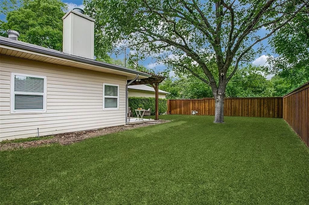 8824870D-278F-47ED-B77E-04195D48FFEE