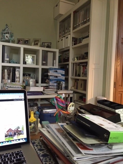 Candys-messy-office-e1459374228819