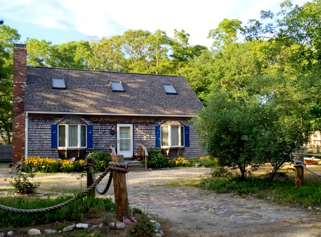 Cape-Cod-House