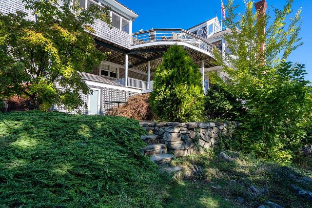 Cape-Neddick-cottage-graphic