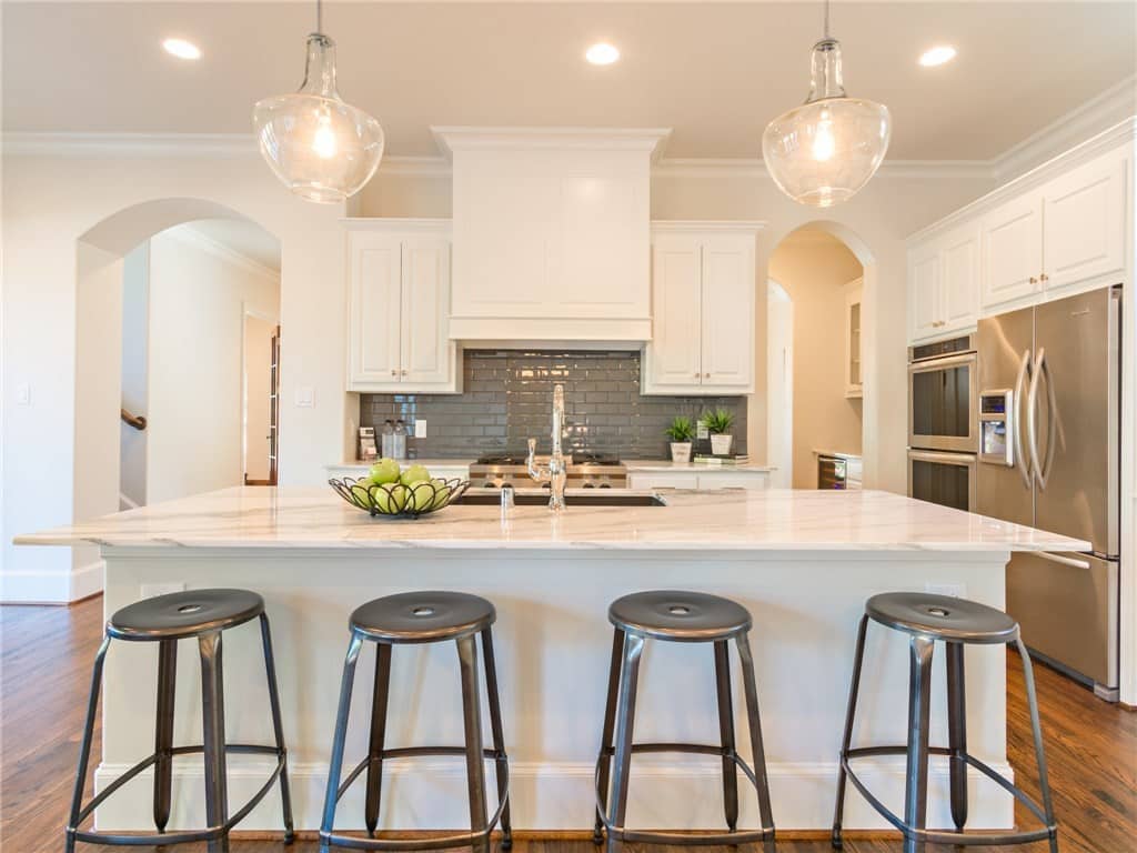 Casa-Loma-kitchen-1-1024x768
