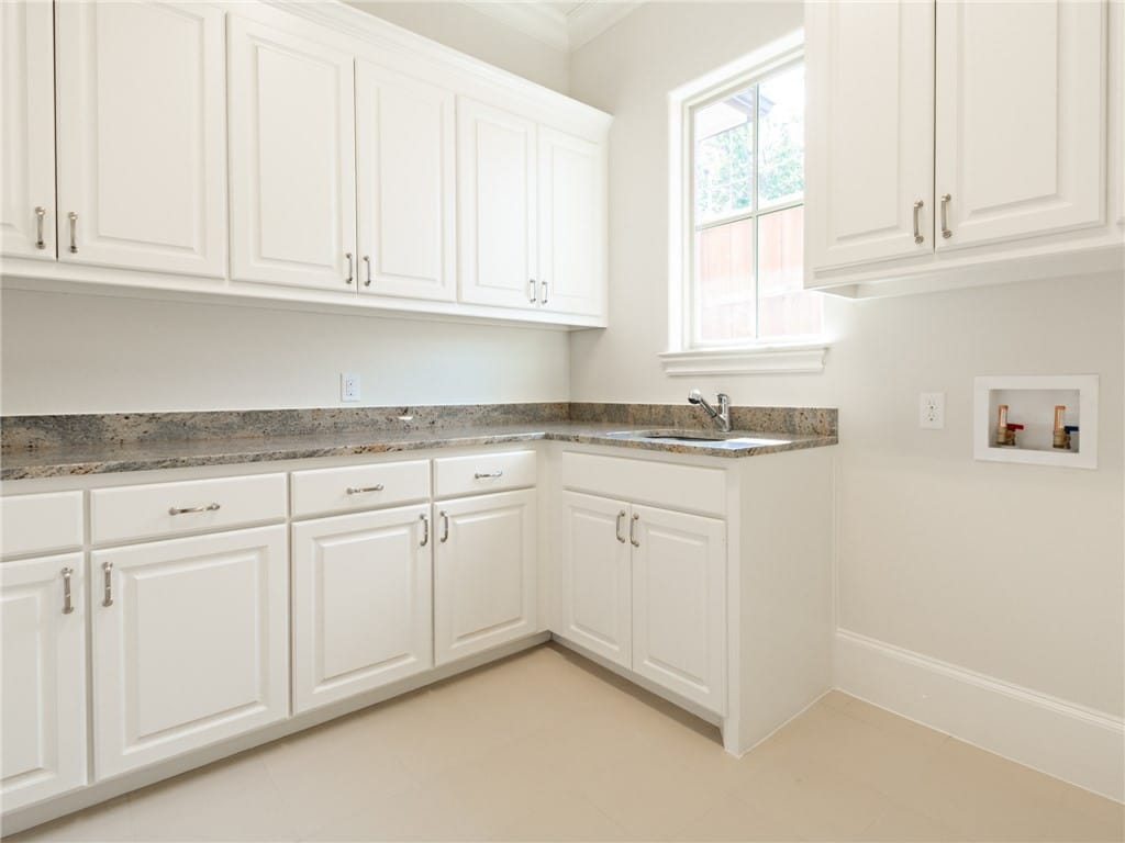 Casa-Loma-laundry-1024x768