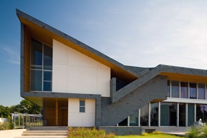 Chris-Craft-house-3