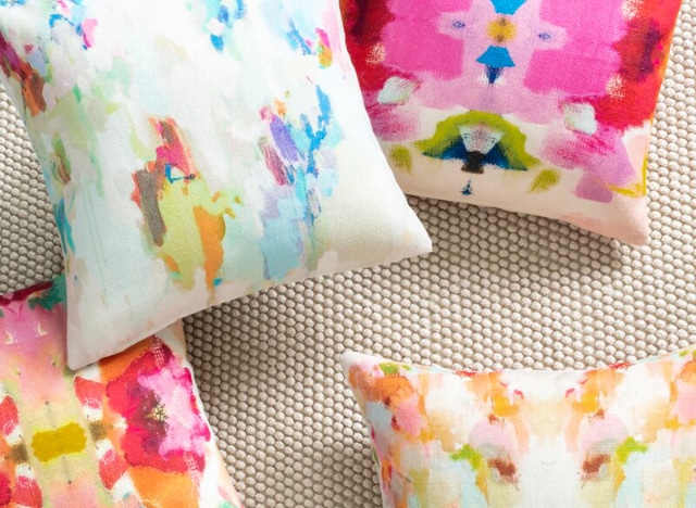 ColorfulIndoorOutdoorPillows2-2-1