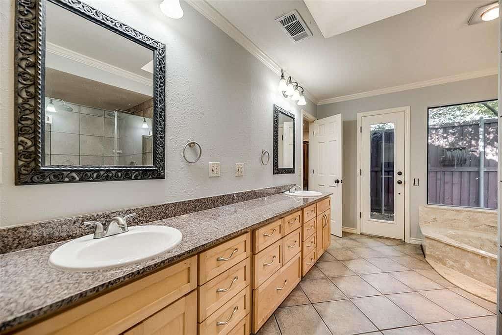 B482B007-A32D-46B6-B843-07076C20B173